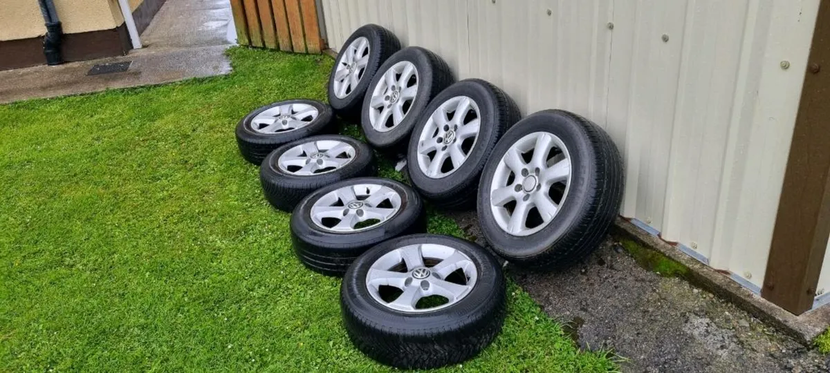 15" x 2 VW 18" S line Audi - Image 1