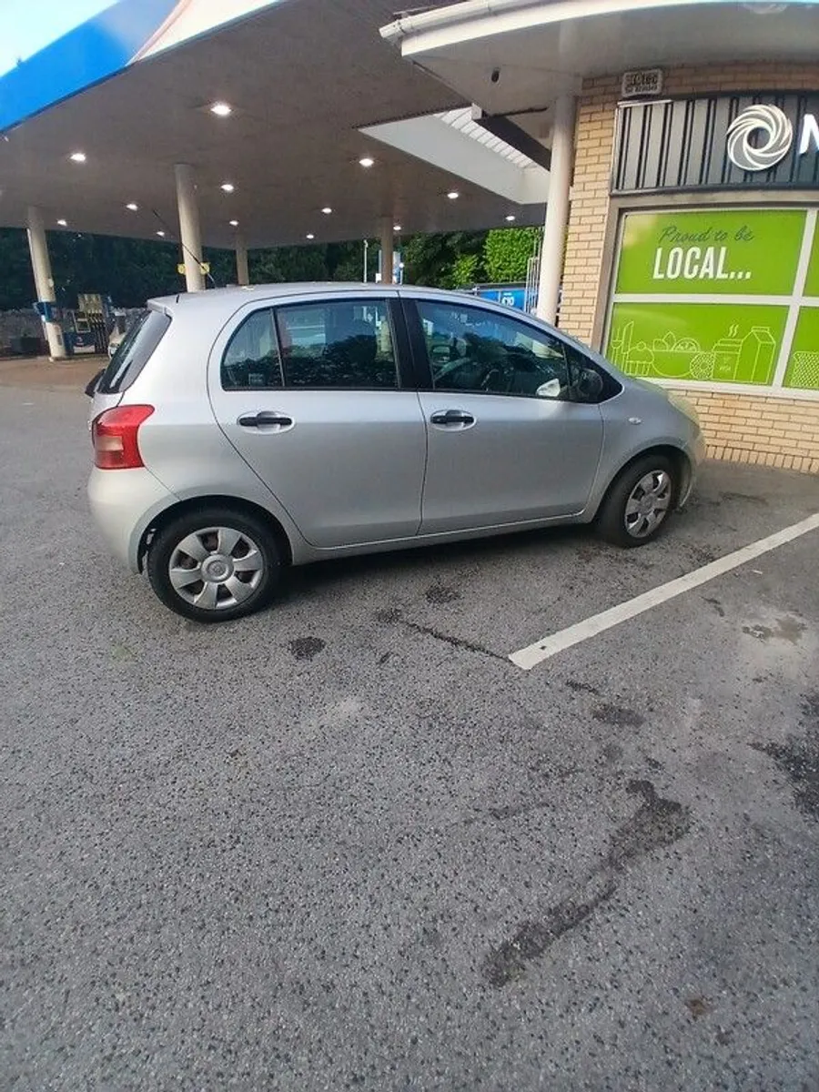 2006 Toyota Yaris - Image 2