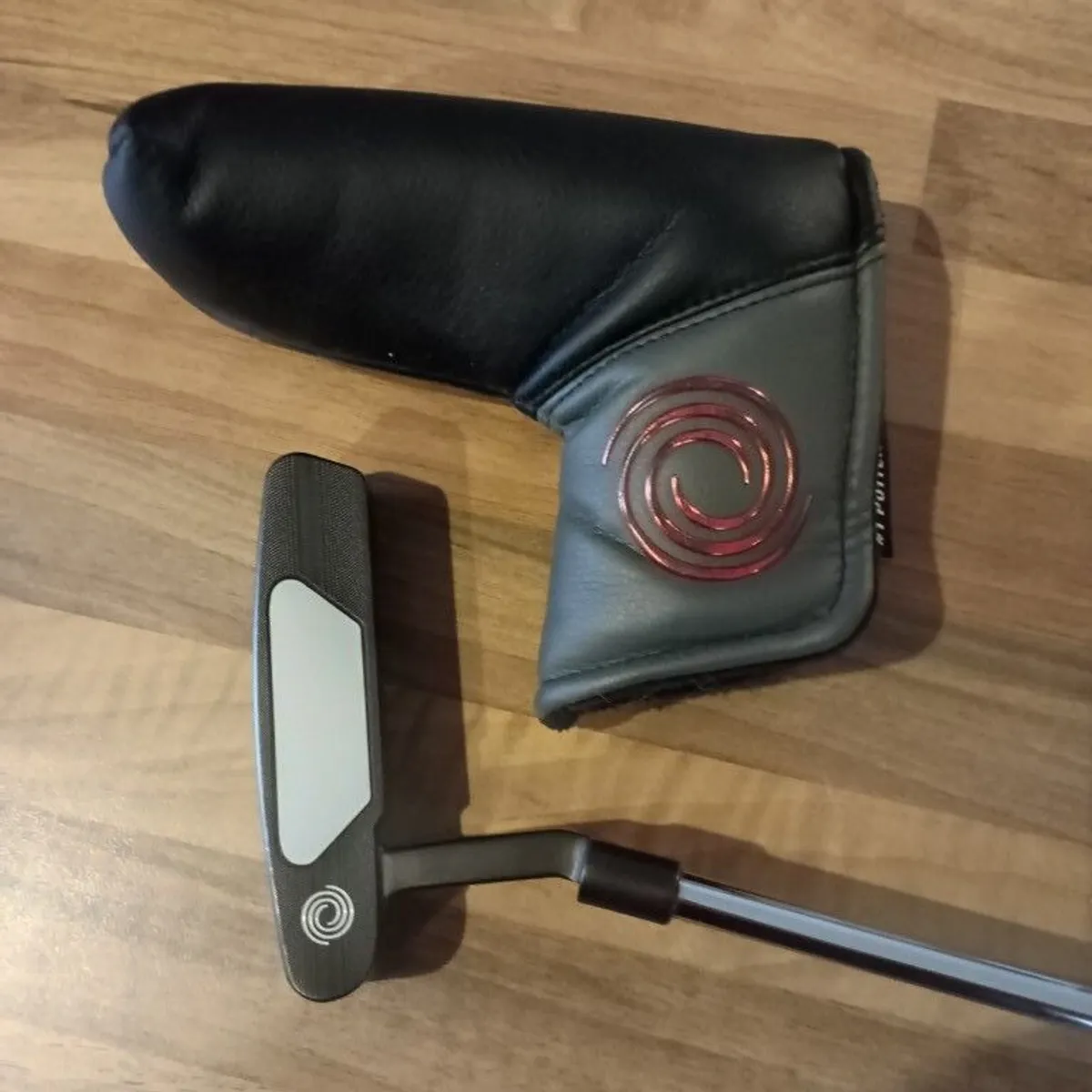 Odyssey Tri Hot 5k One Putter - Image 3