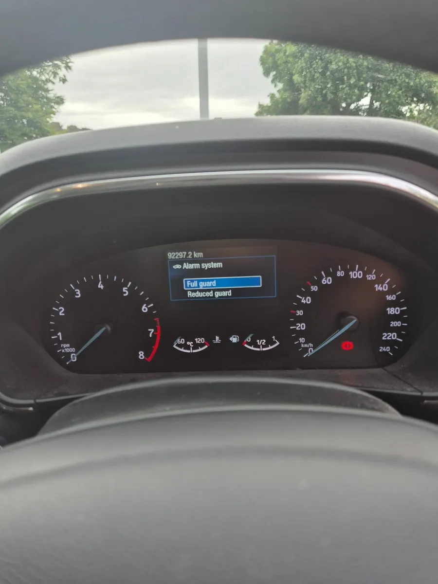 Ford Focus - Image 4