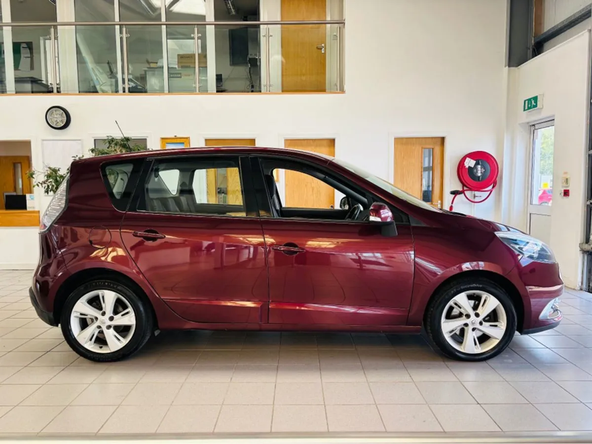 Renault Grand Scenic Automatic 1.5 DCI Dynamique - Image 3