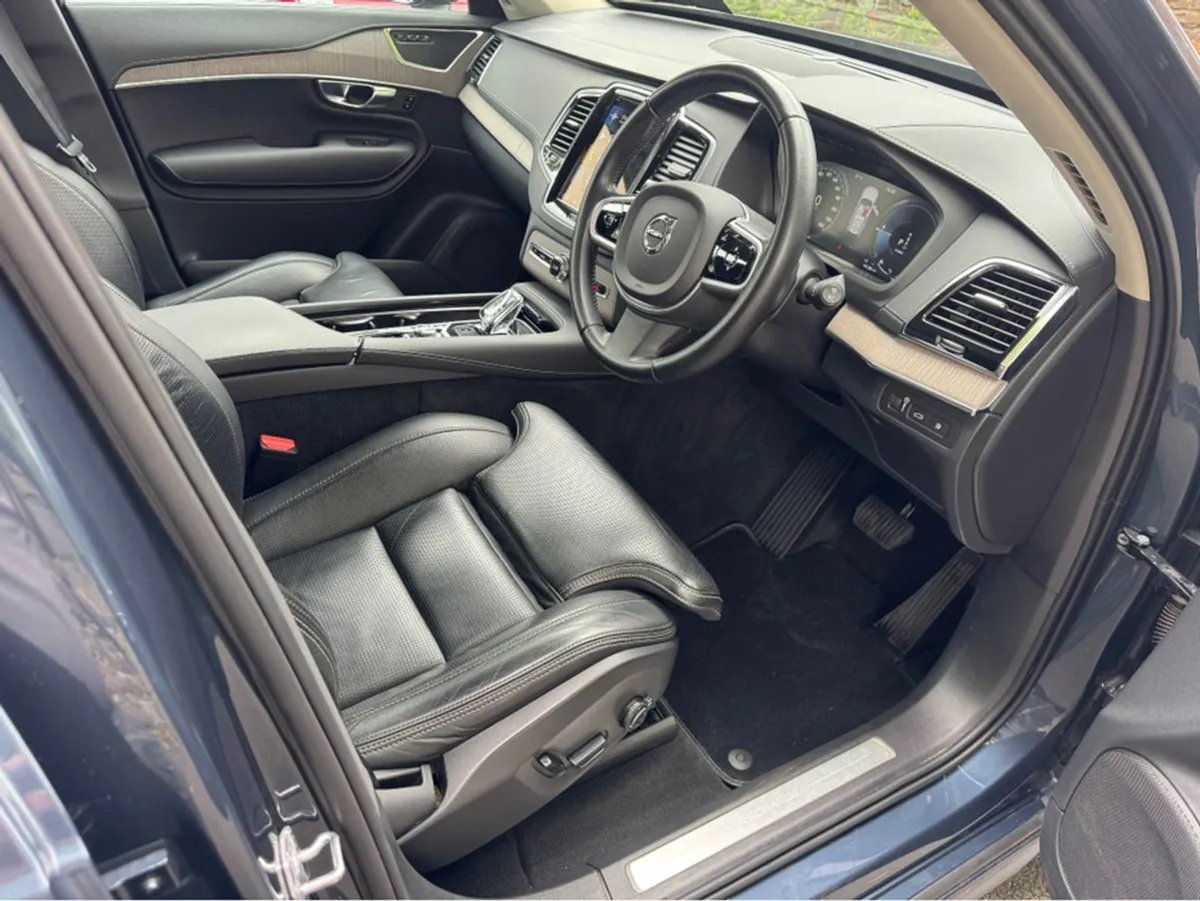 Volvo XC90 Inscrption T8 Rcharge//full Volvo Hist - Image 4