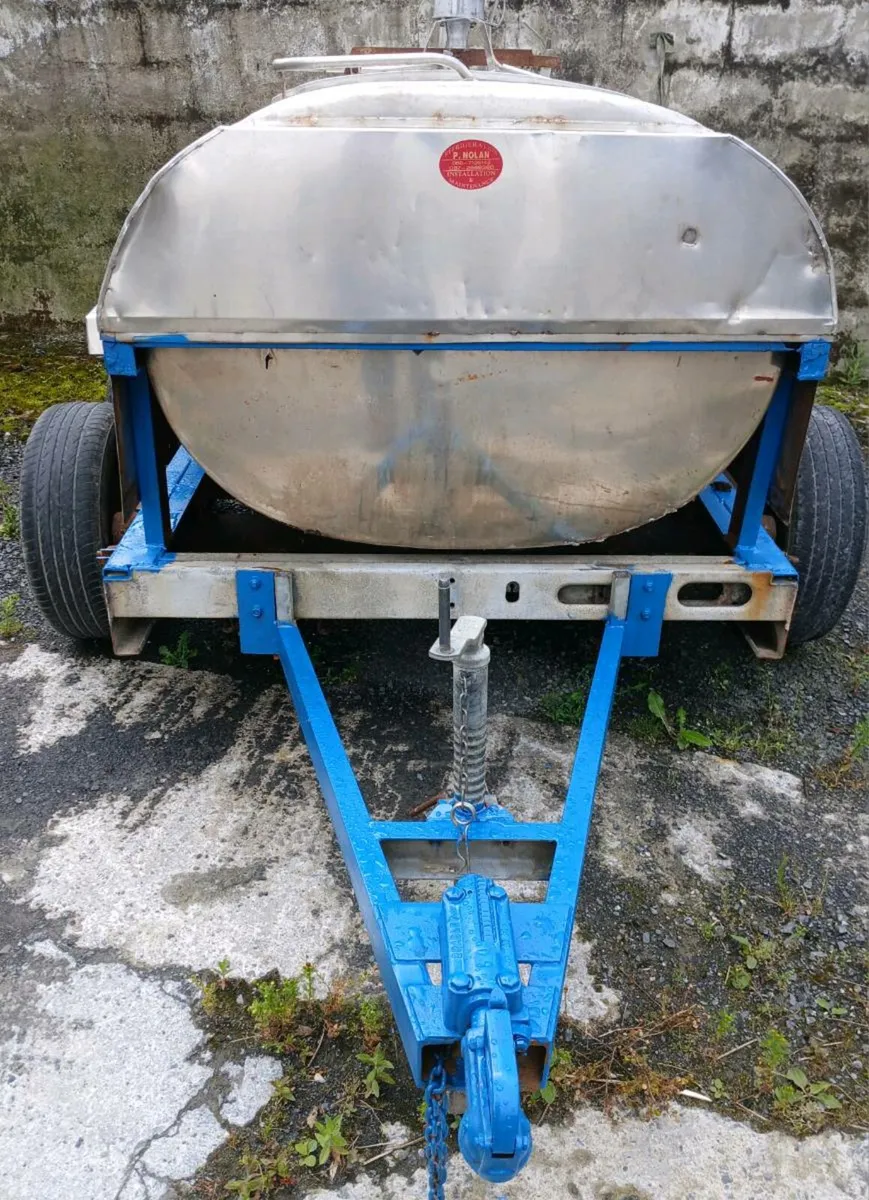 440 gallon milk/water tank - Image 1
