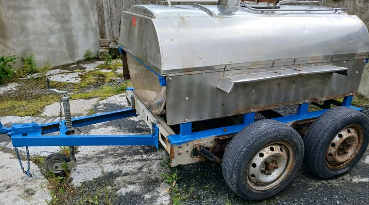 440 gallon milk/water tank - Image 2