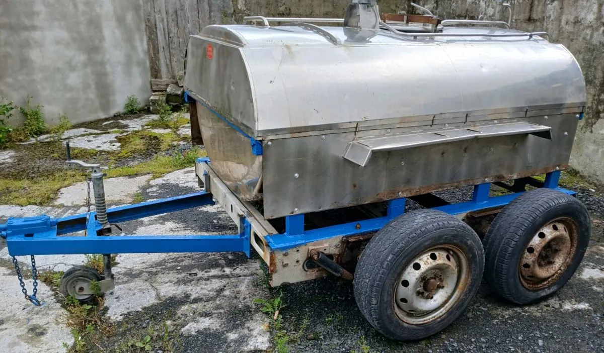 440 gallon milk/water tank - Image 3