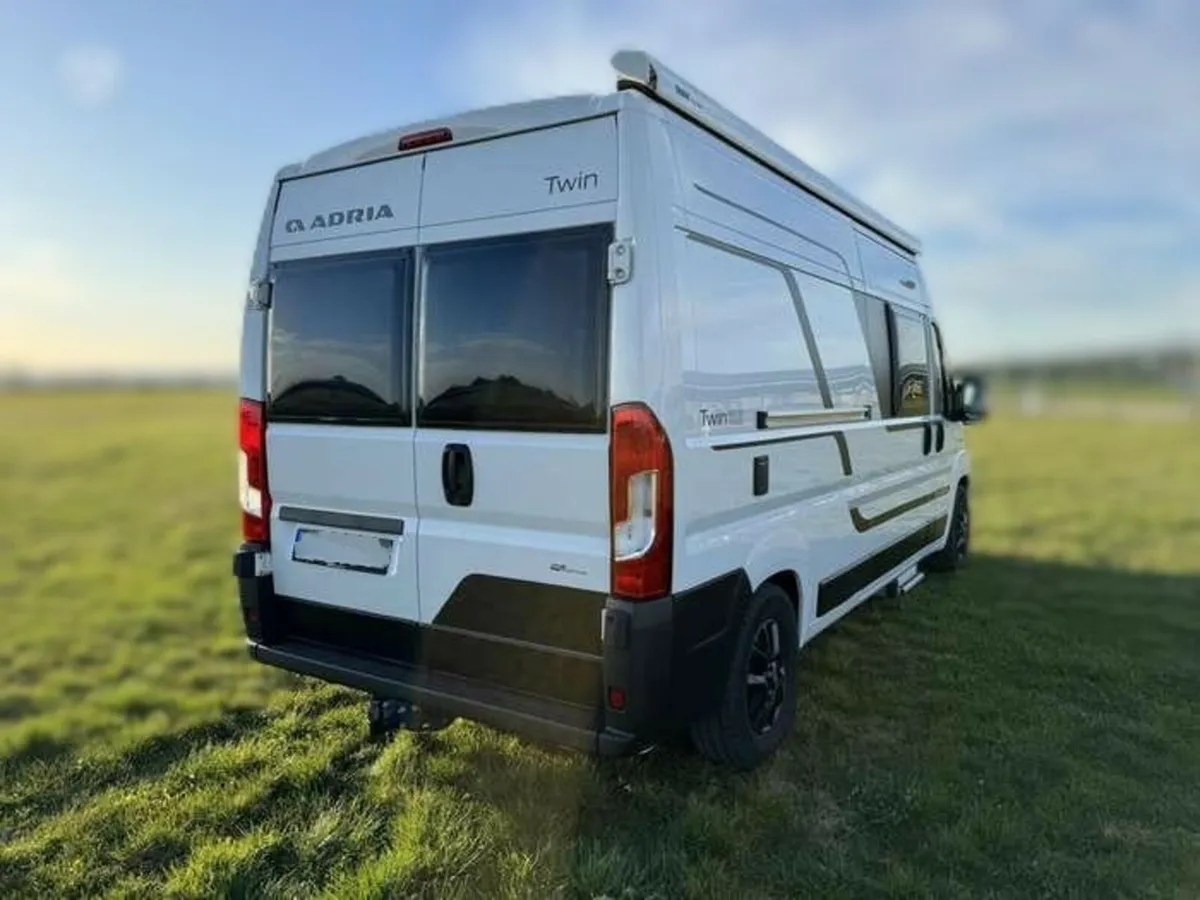 2022 ADRIA twin 600 SP - Image 4