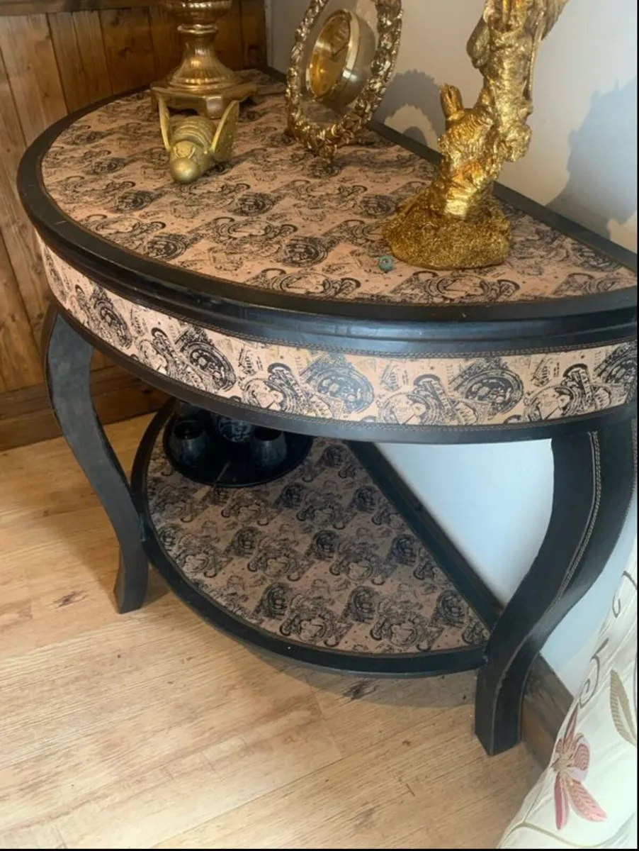 Leather Hall table - Image 2