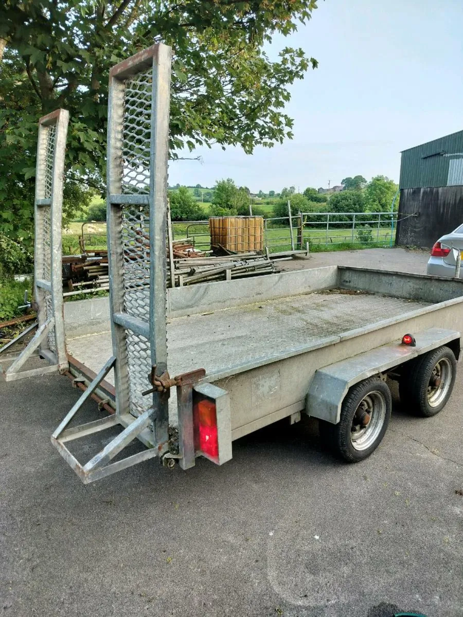 Trailer - Image 4