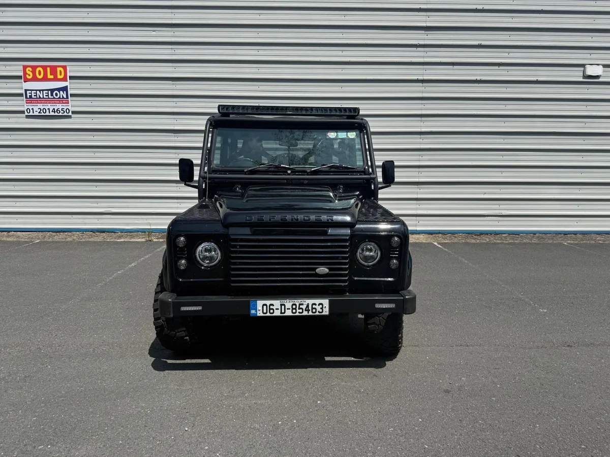 2006 Land Rover defender 110 pickup TD5 - Image 2