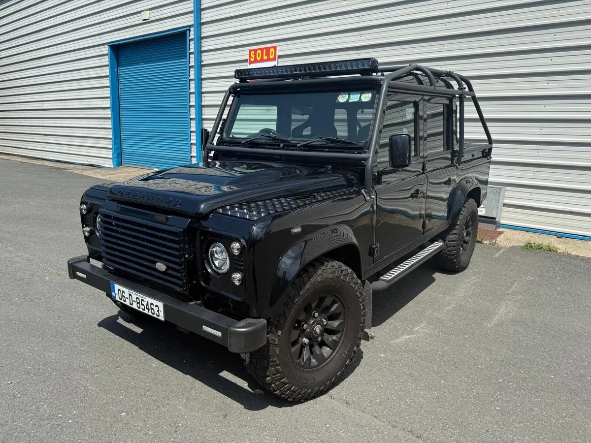 2006 Land Rover defender 110 pickup TD5 - Image 1