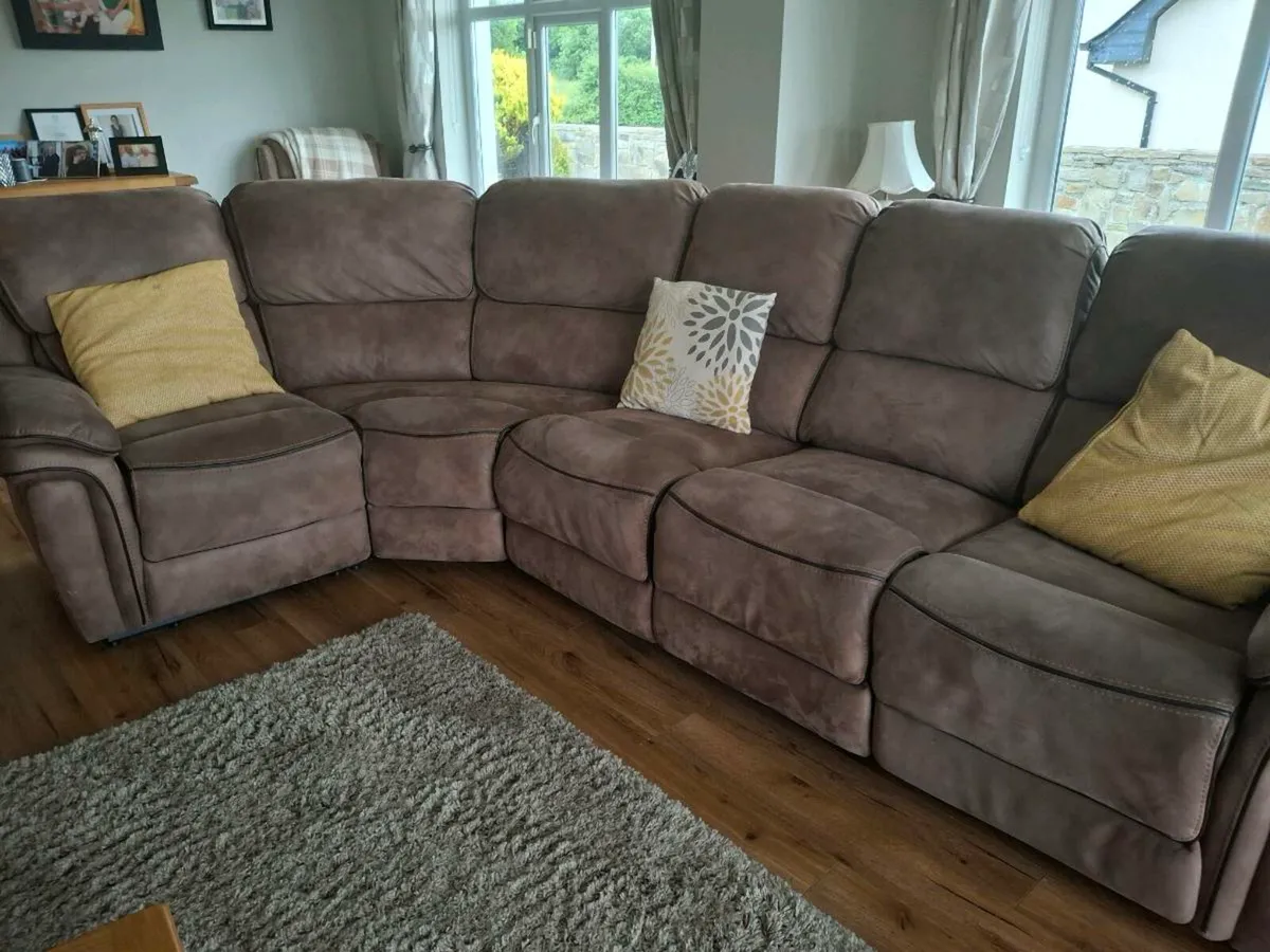 Corner sofa and chair - Image 4