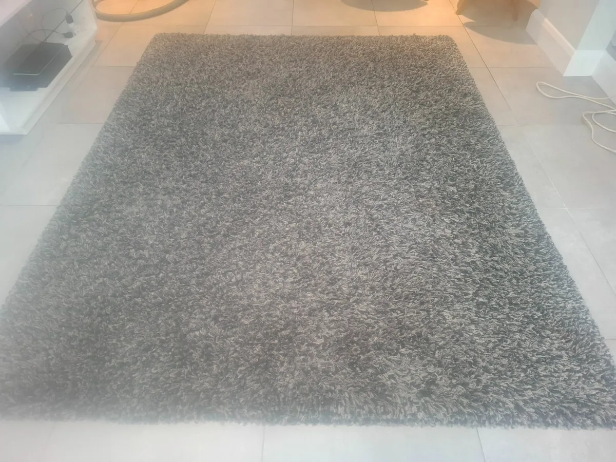 Shaggy Rug - Image 3
