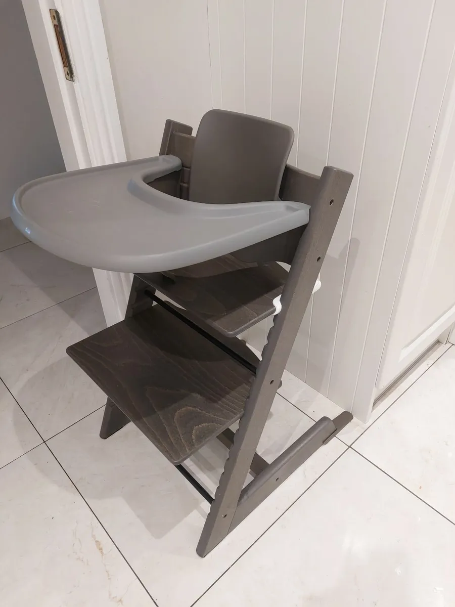 Tripp trapp feeding chair - Image 2