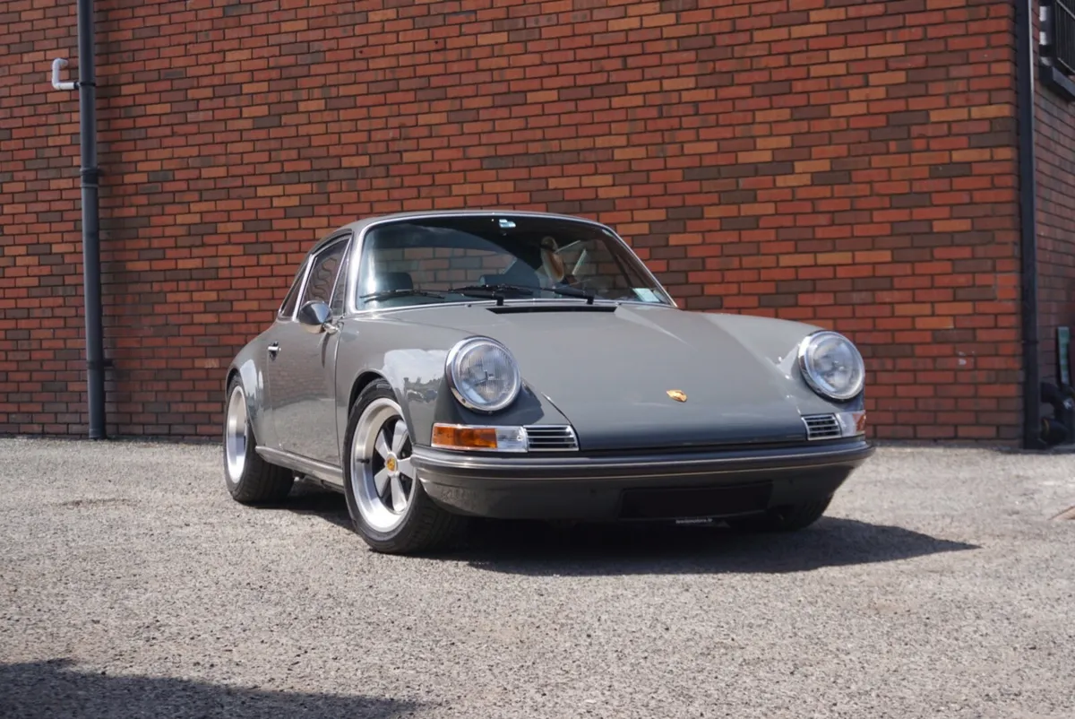 1985 Porsche 911 Rennsport *1,500 miles* - Image 1