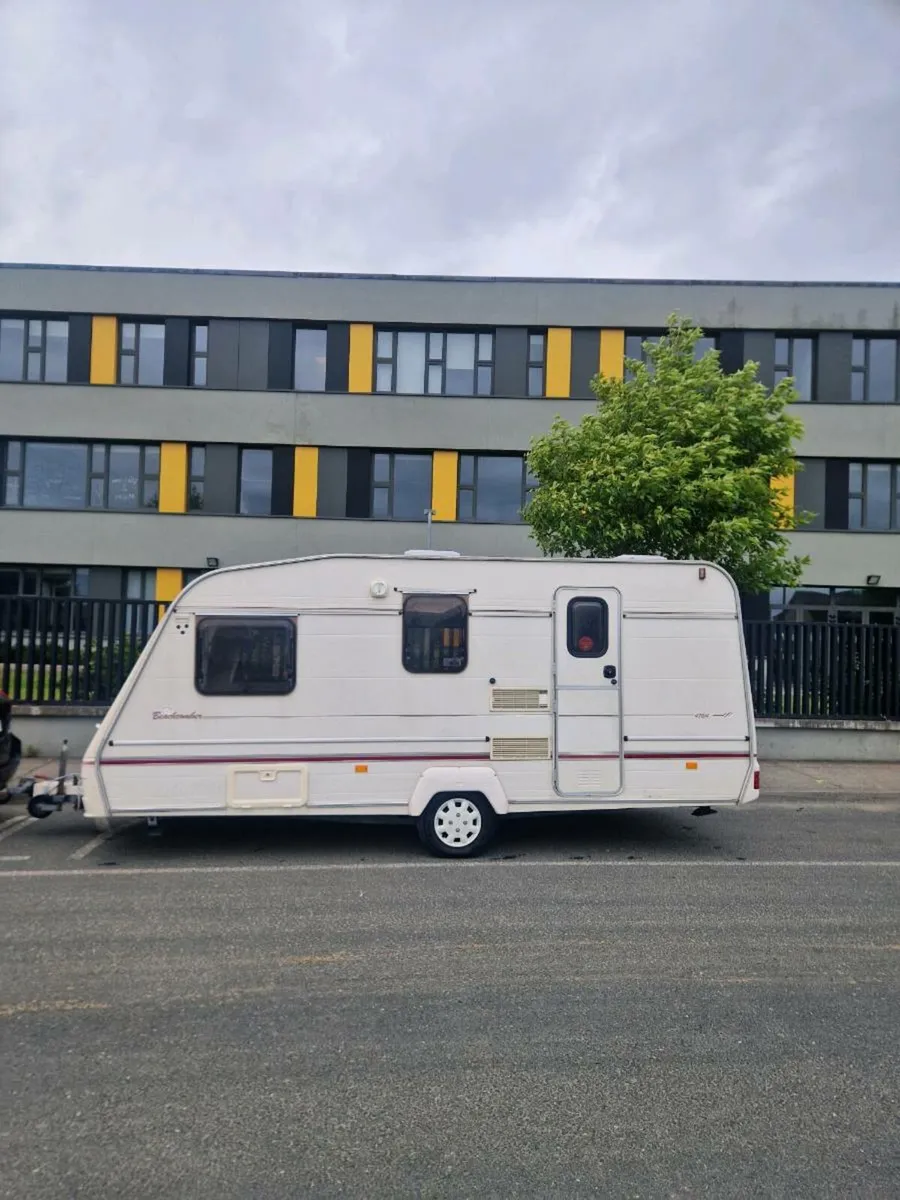 Caravan - Image 2