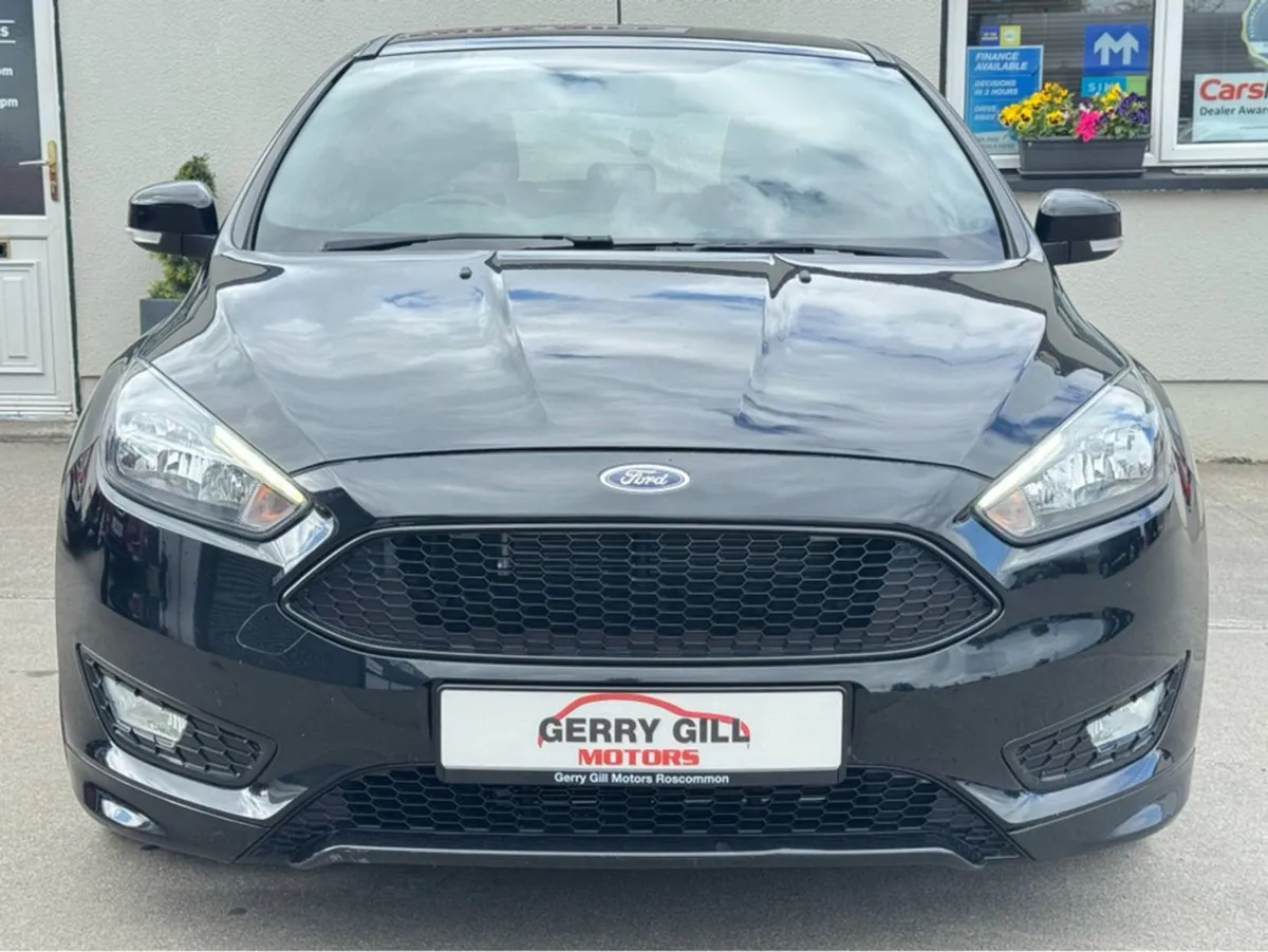 Ford Focus 1.5 Tdci St-line 120PS 5 5DR - Image 2