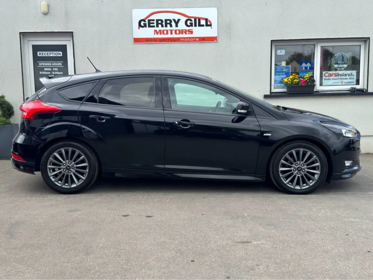 Ford Focus 1.5 Tdci St-line 120PS 5 5DR - Image 3