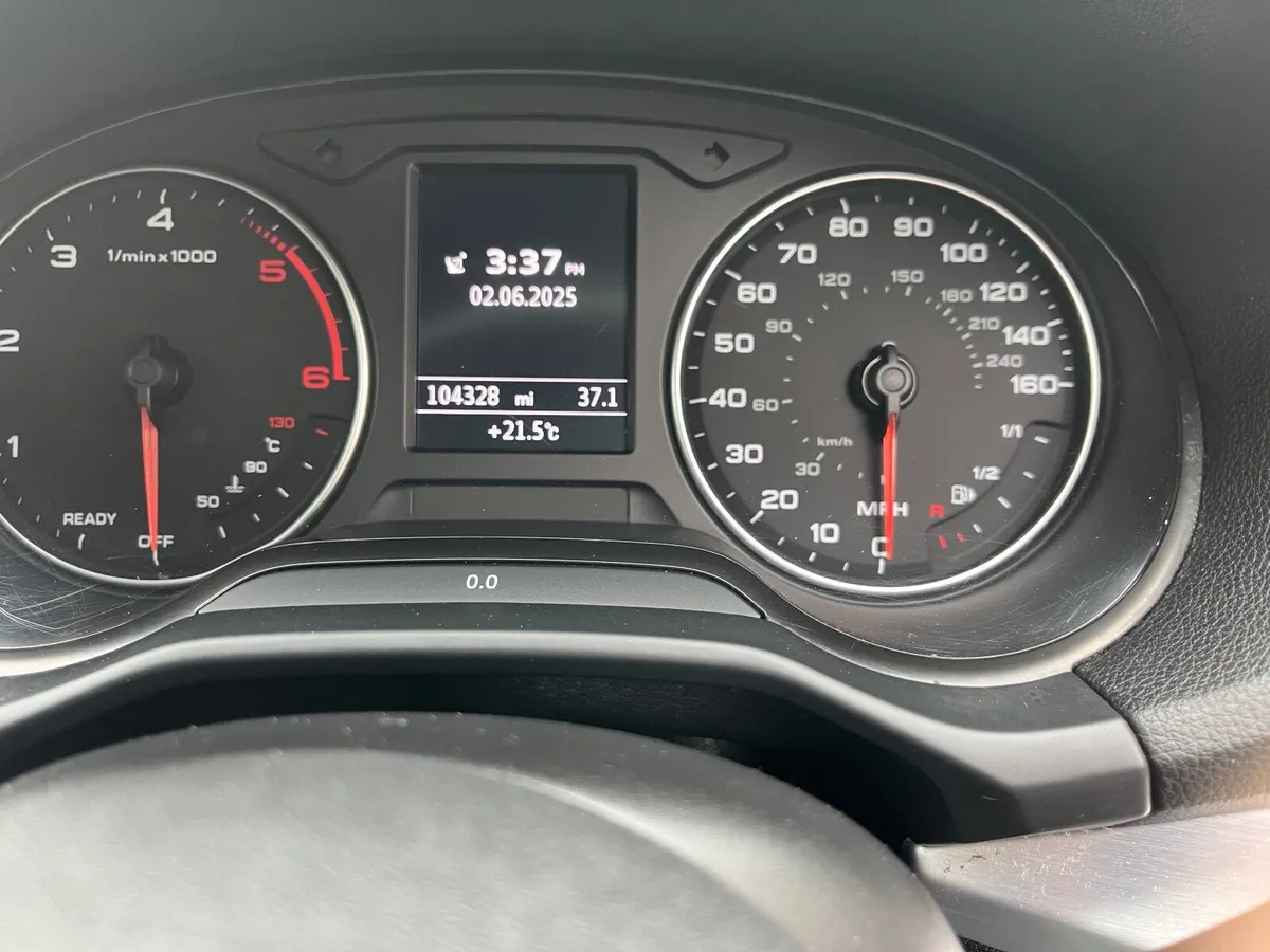 Audi Q2 2017 - Image 2
