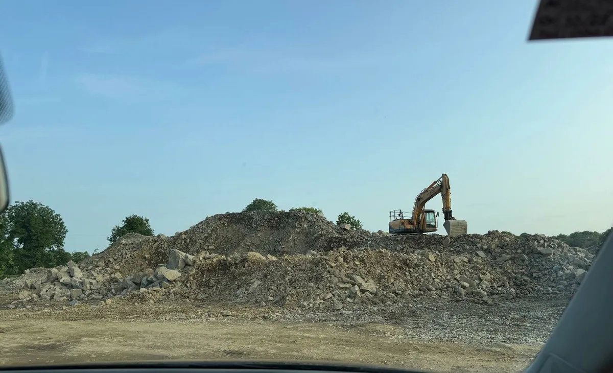 Rock Fill - Image 2