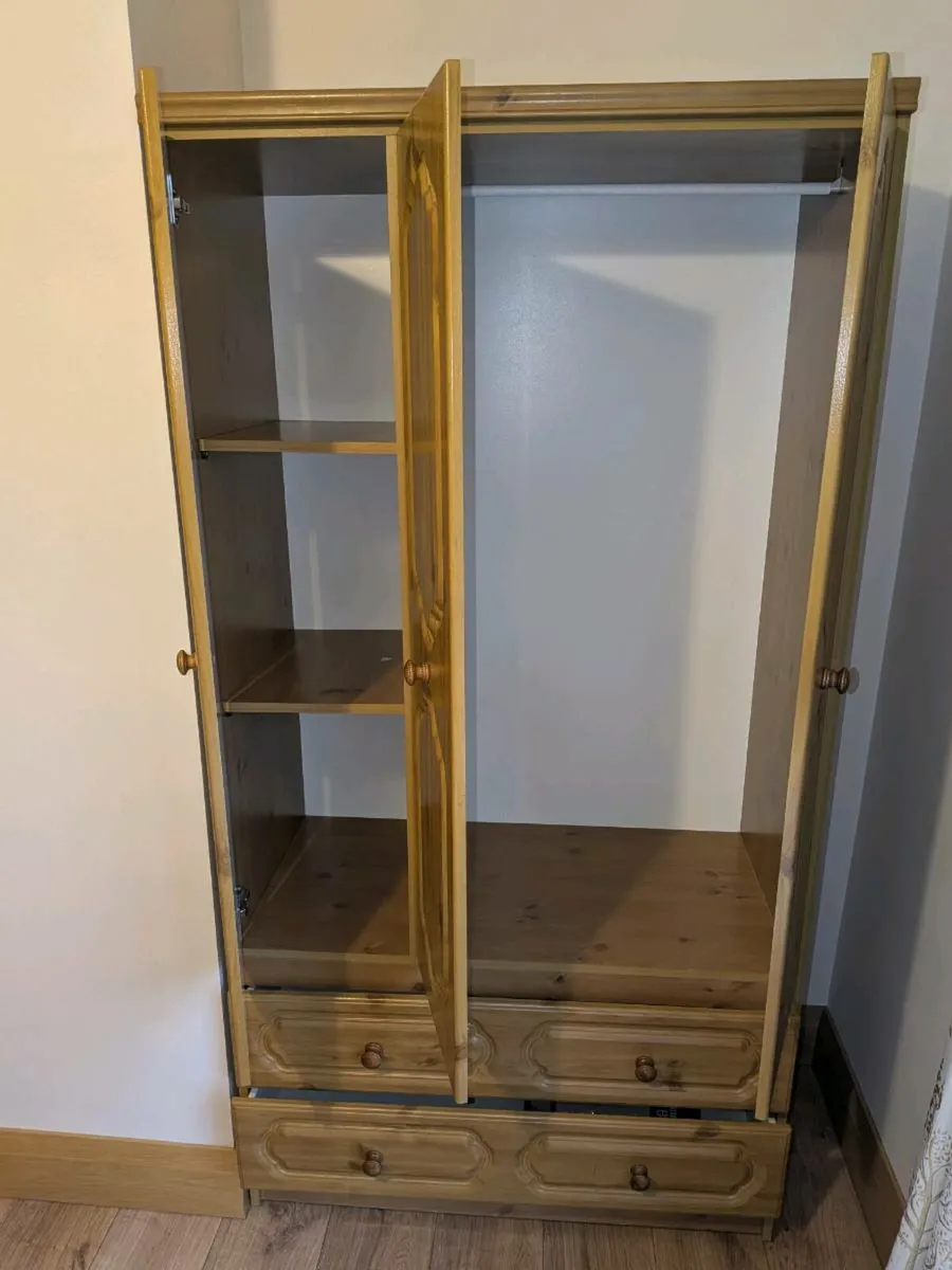 Wardrobe - Image 2