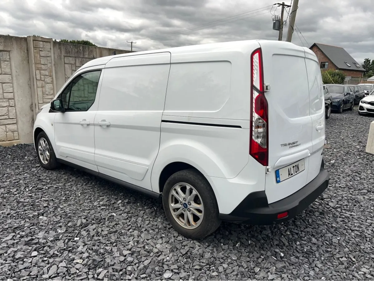 Ford Transit Connect 240 Limited Edition T - Image 3