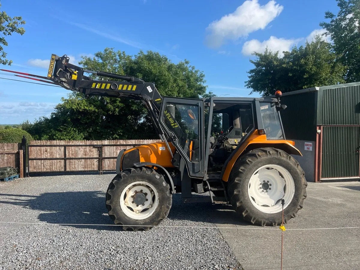 Renault Ceres 95 4wd with loader - Image 2