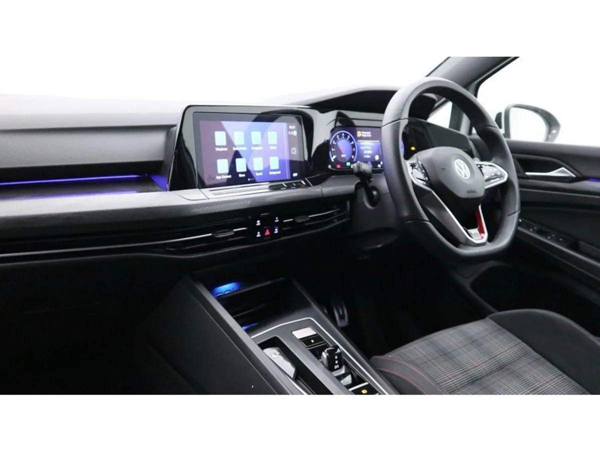 Volkswagen Golf GTI TSI S-A - Image 4
