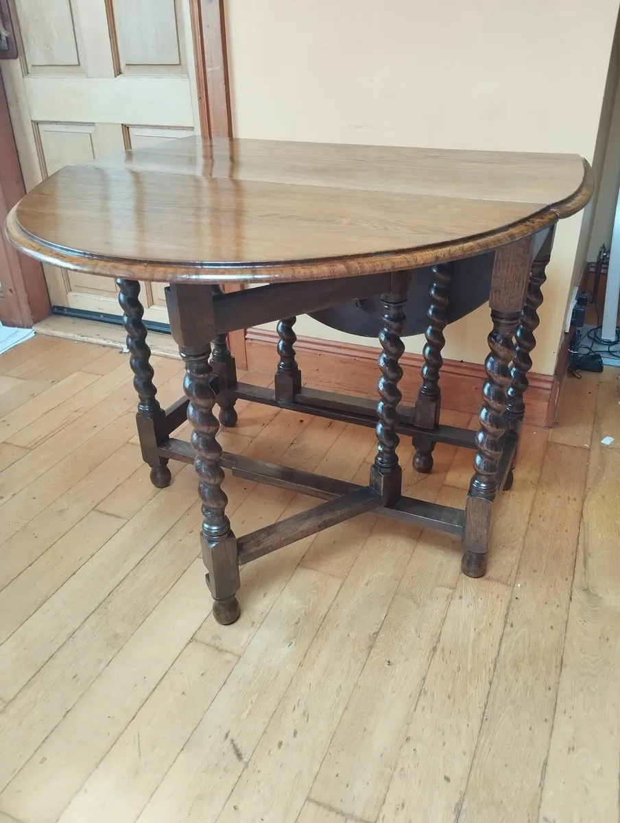 Dinning Table - Image 2
