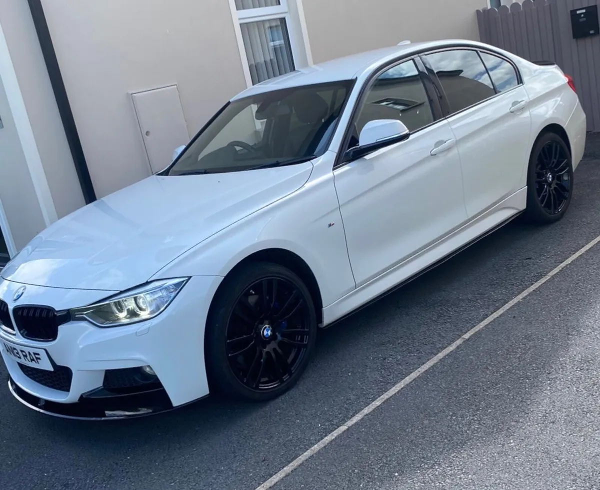 BMW 3-Series 2015 - Image 1