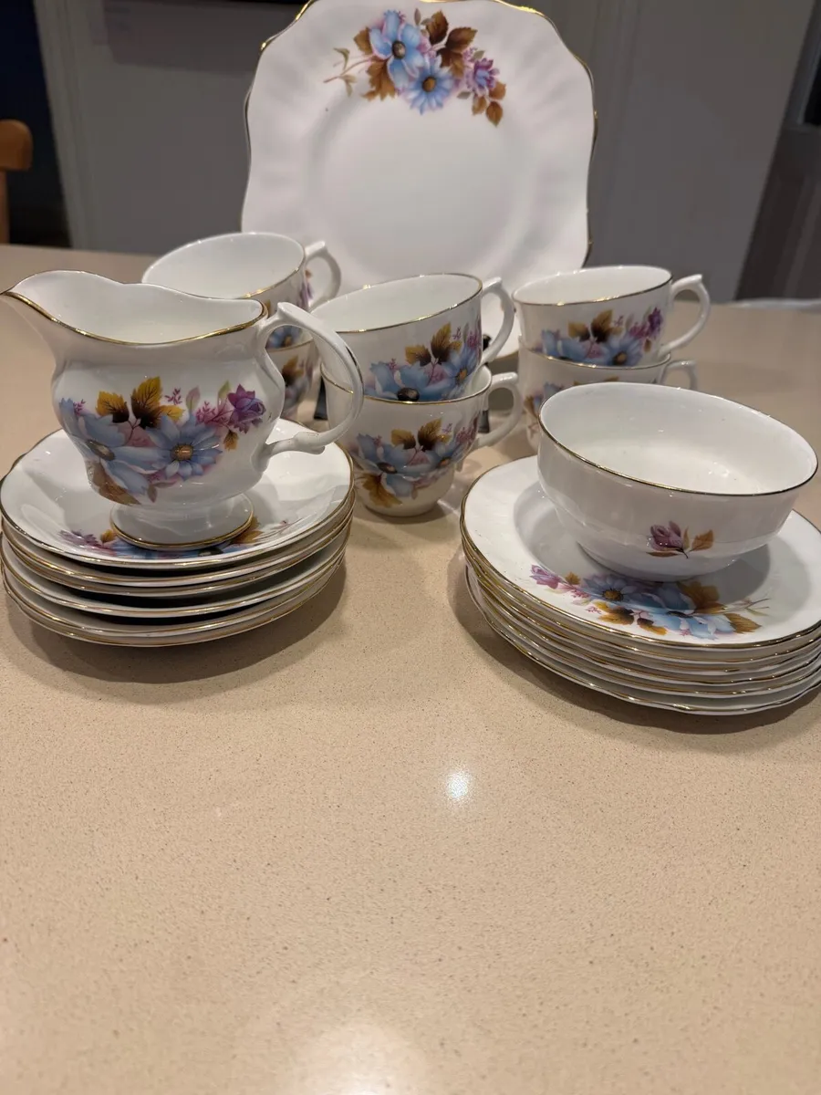 Arklow pottery tea set - Image 1