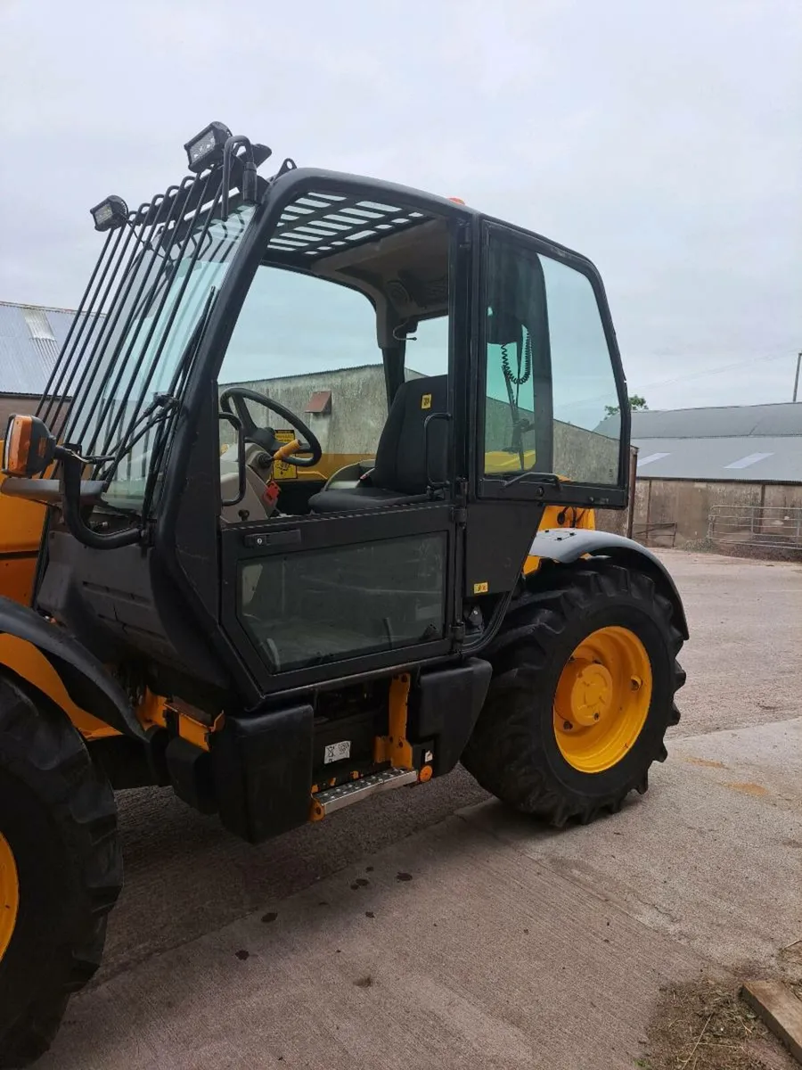 JCB 530 70 telehandler - Image 2