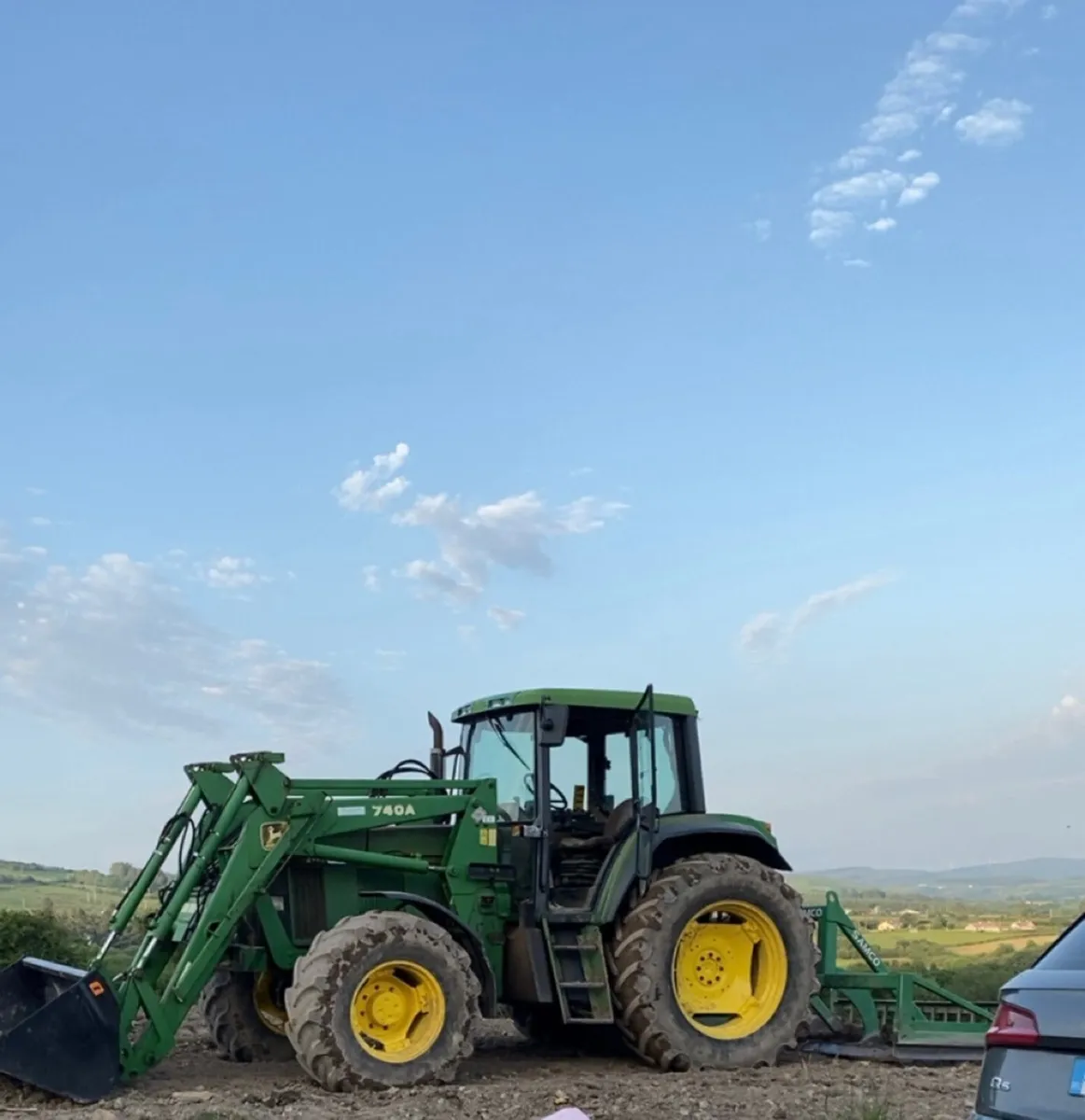 John Deere 6800 - Image 1