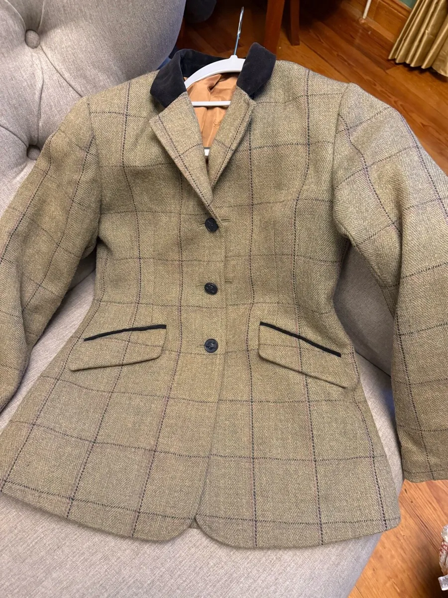 Showjumping/ showing jackets / body protectors - Image 1