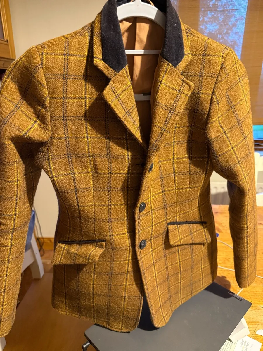 Showjumping/ showing jackets / body protectors - Image 2