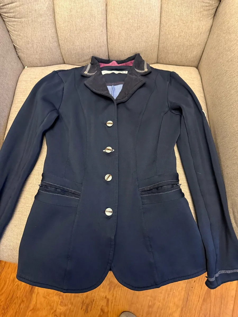 Showjumping/ showing jackets / body protectors - Image 3