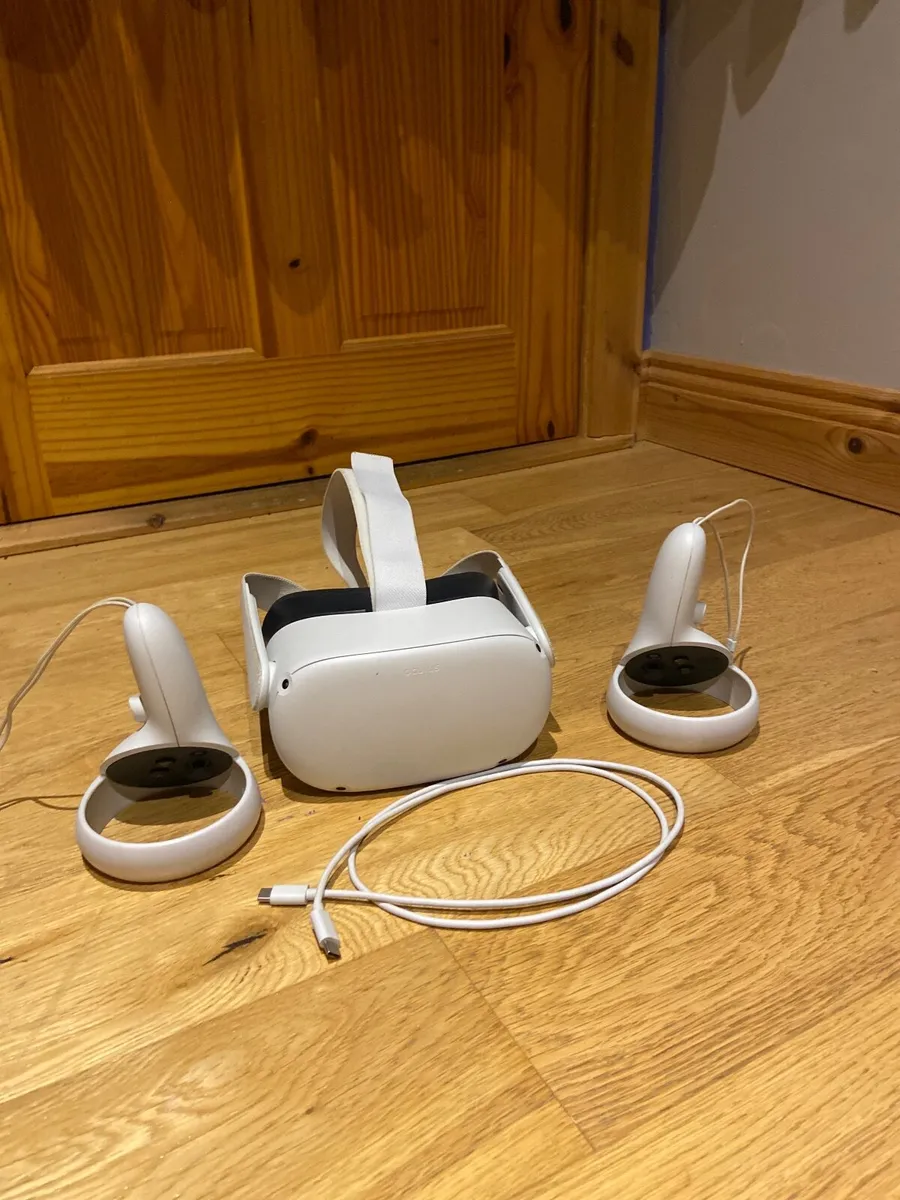 Oculus Quest 2 - Image 1
