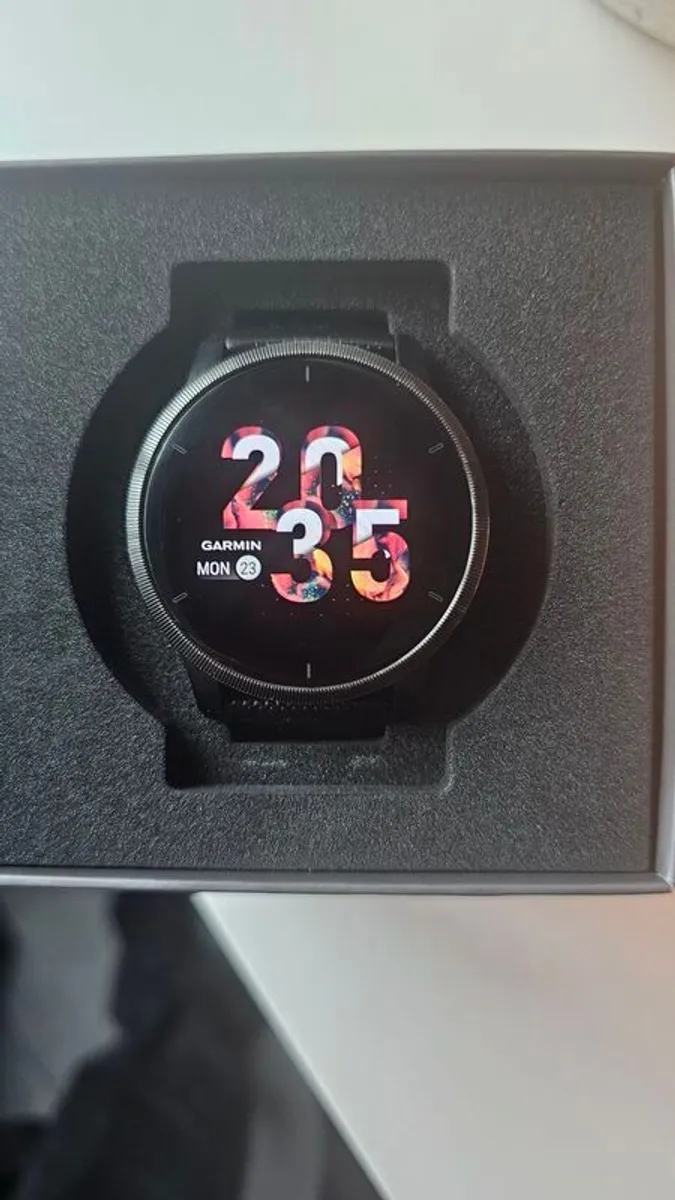 Garmin Venu 2 - Image 1