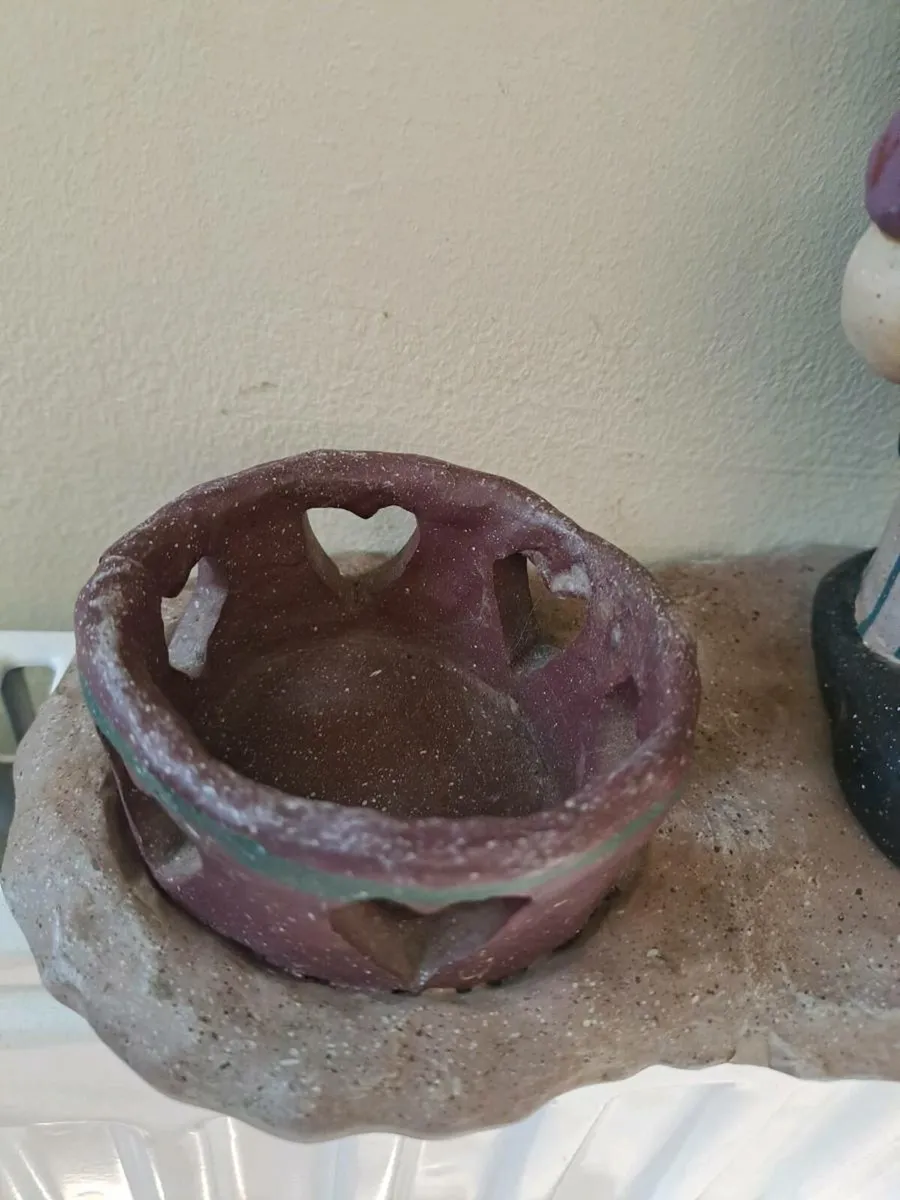 Crazy Mountain bee keeper candle holder - Image 3