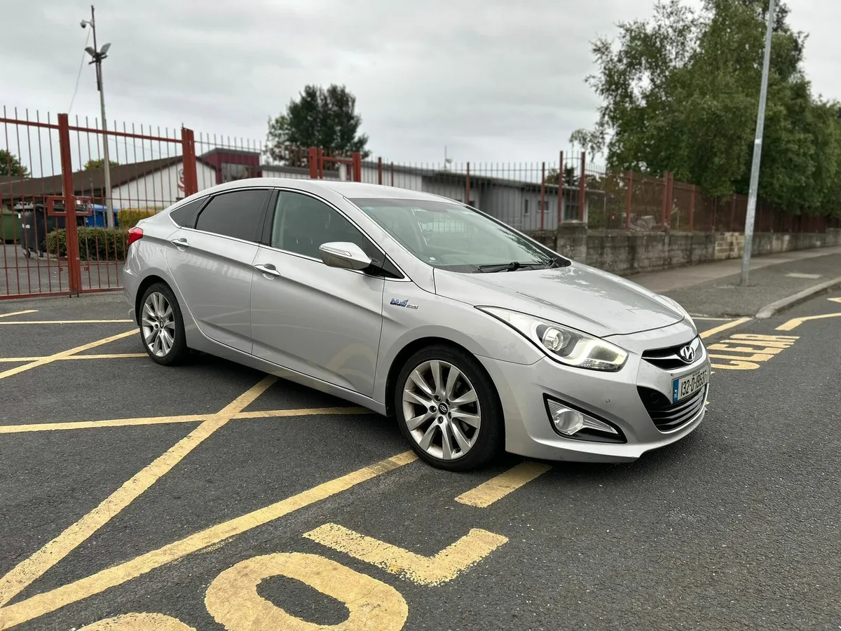 HYUNDAI I40 1.7 CRDI READ AD - Image 1