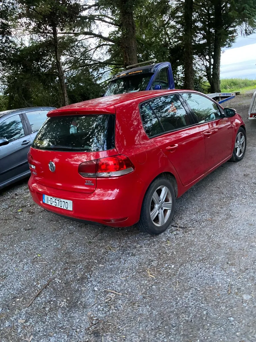 2011 Volkswagen Golf 1.6 tdi - Image 1
