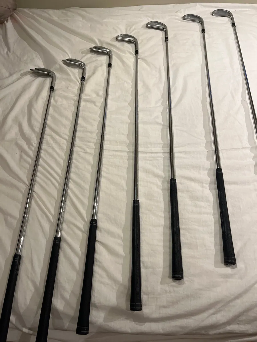 Golf irons - Image 1