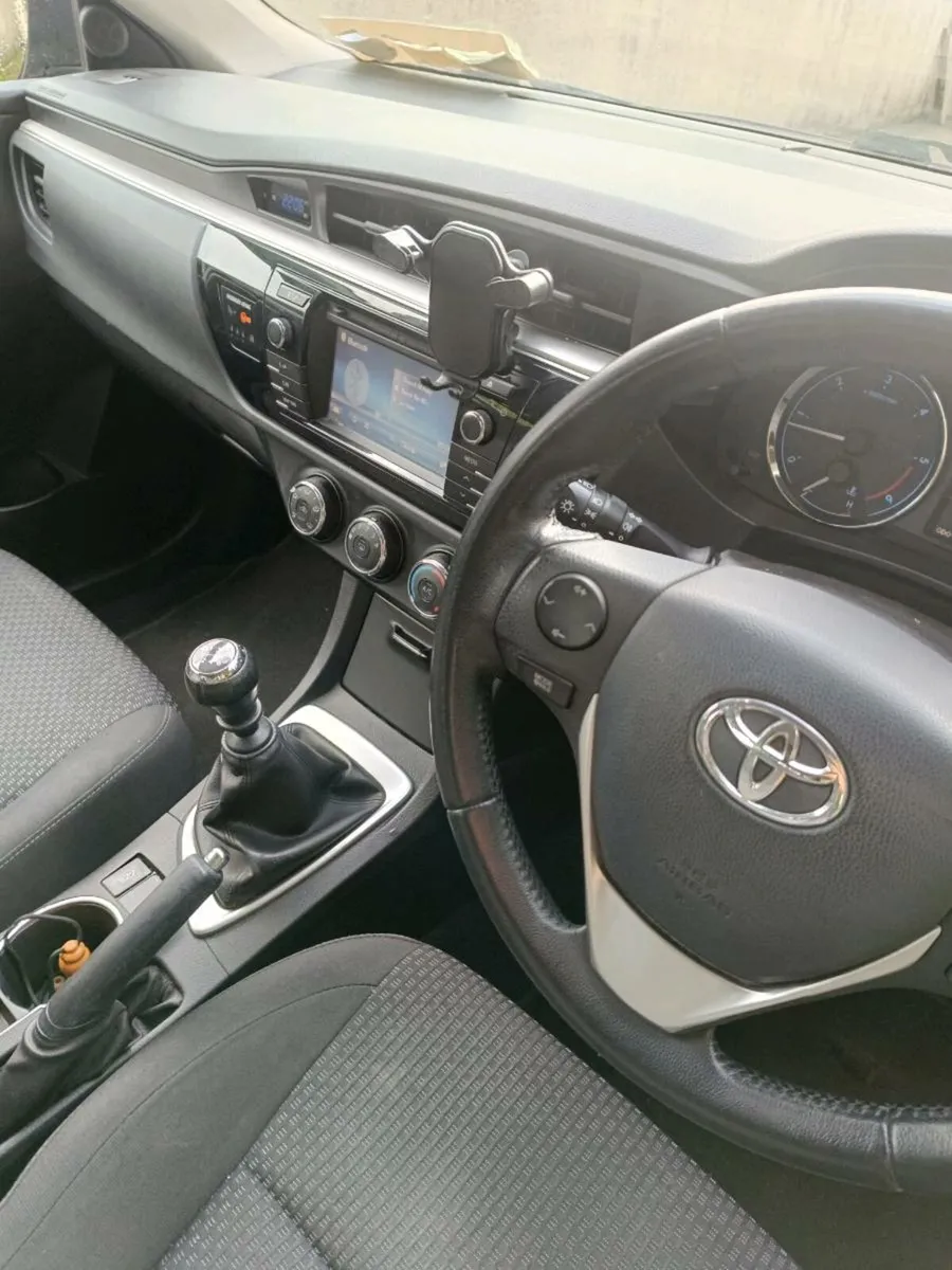 Toyota Corolla - Image 3