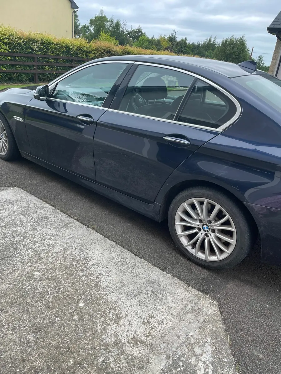 BMW 5-Series 2016 - Image 4