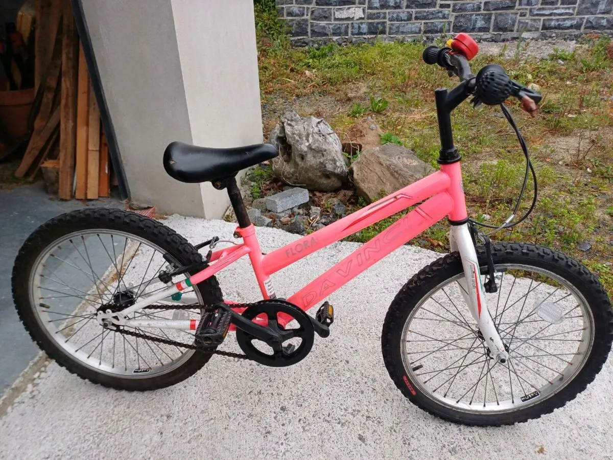 Girls bike - Image 1
