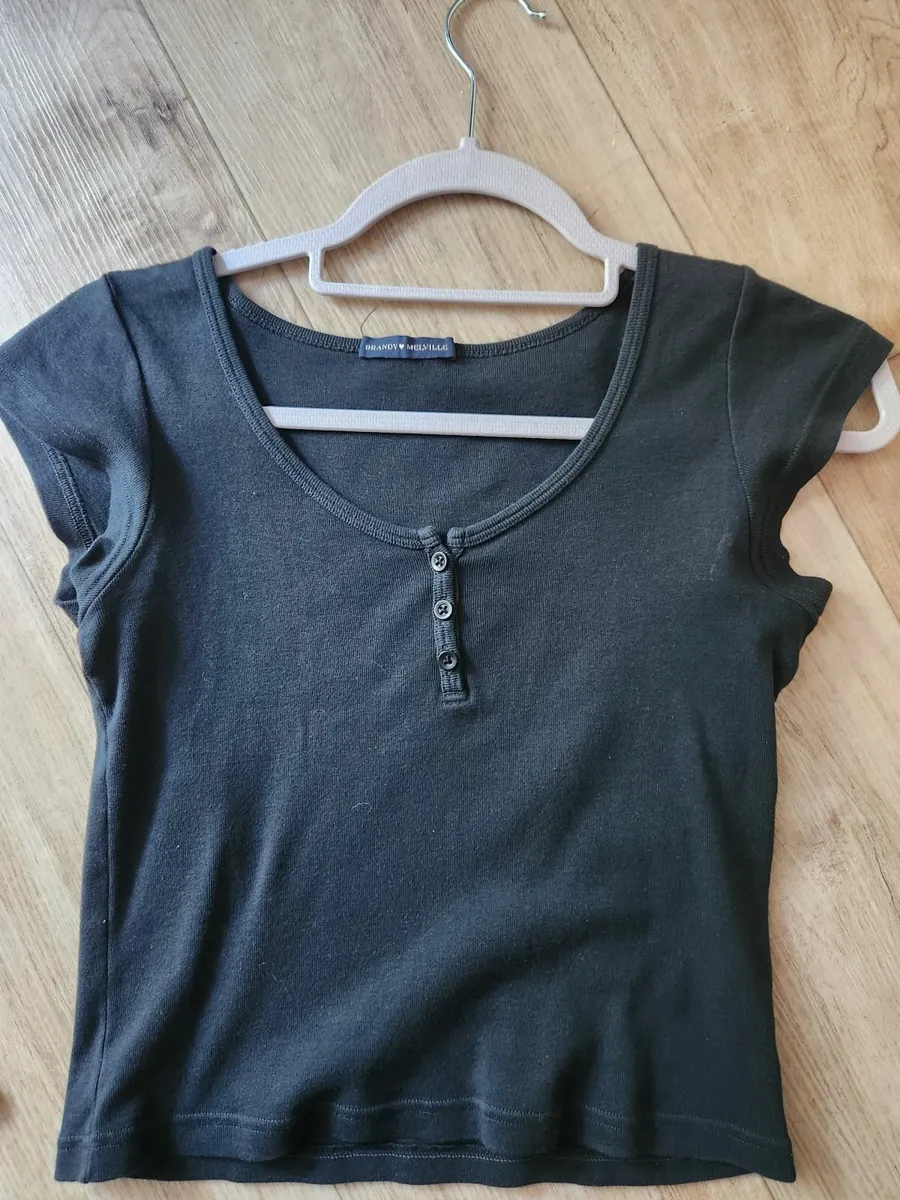 Brandy Melville tshirts for sale - Image 4