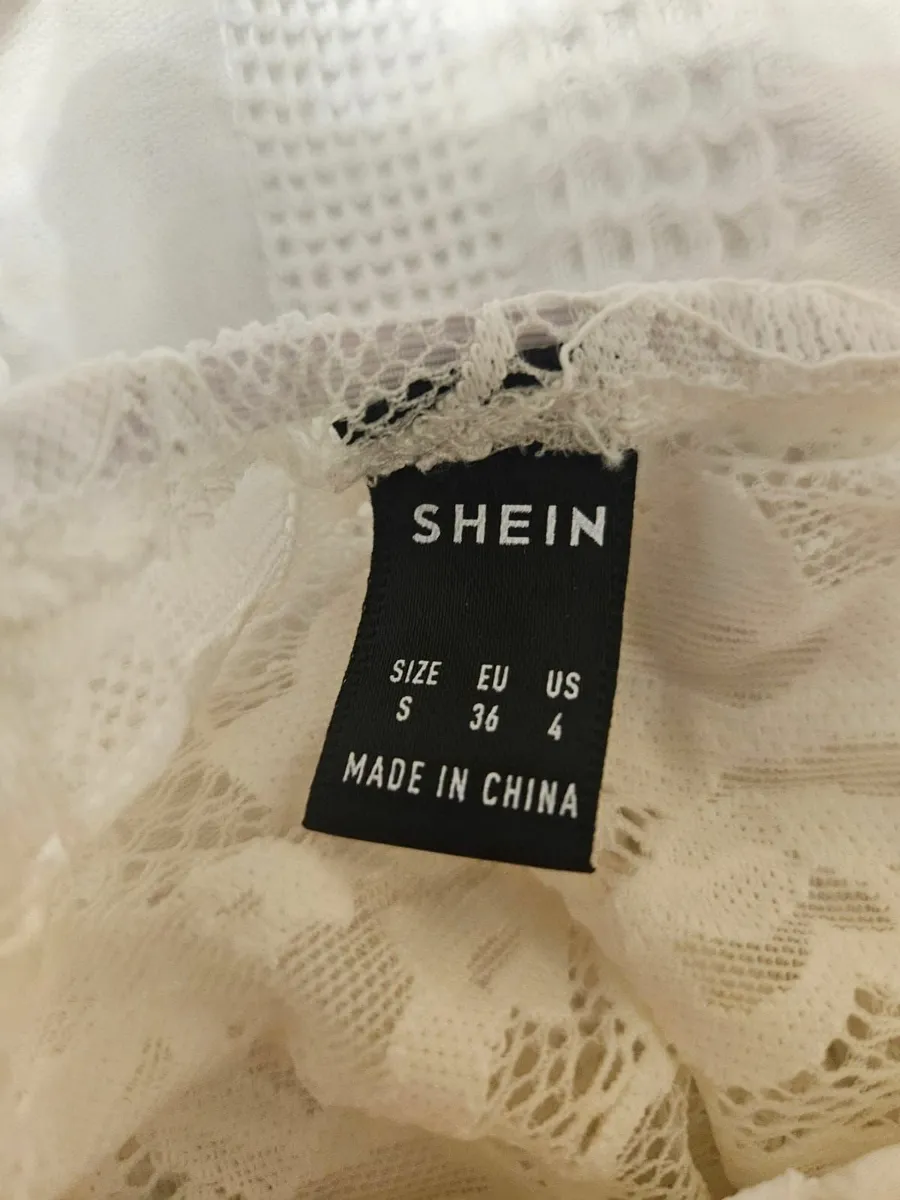 🤍🌸 Delicate White Lace Shein Crop Top! 🌸🤍 - Image 2