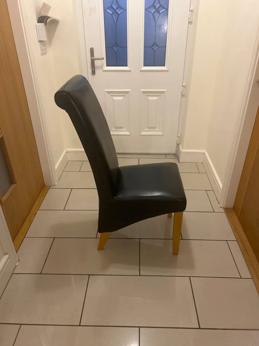 Kitchen chairs - Image 2