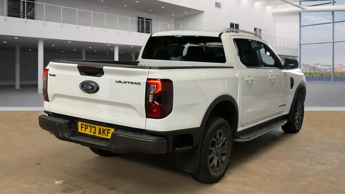 232 Ford Ranger 2.0 EBL 4WD WTRK C/CAB - Image 4
