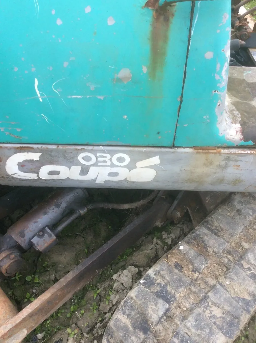 mini digger - Image 1