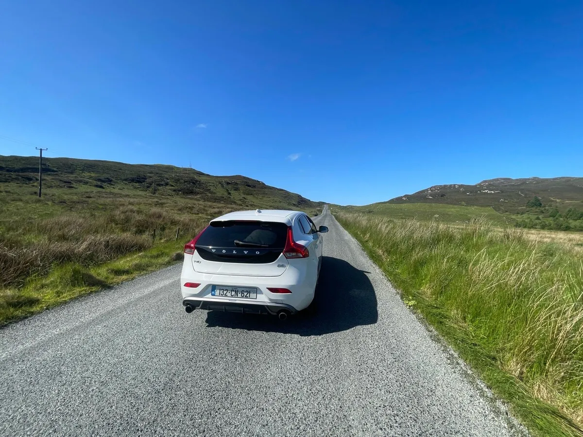 Volvo V40 R-Design - Image 2